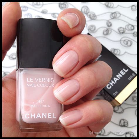 chanel ballerina nail polish review.